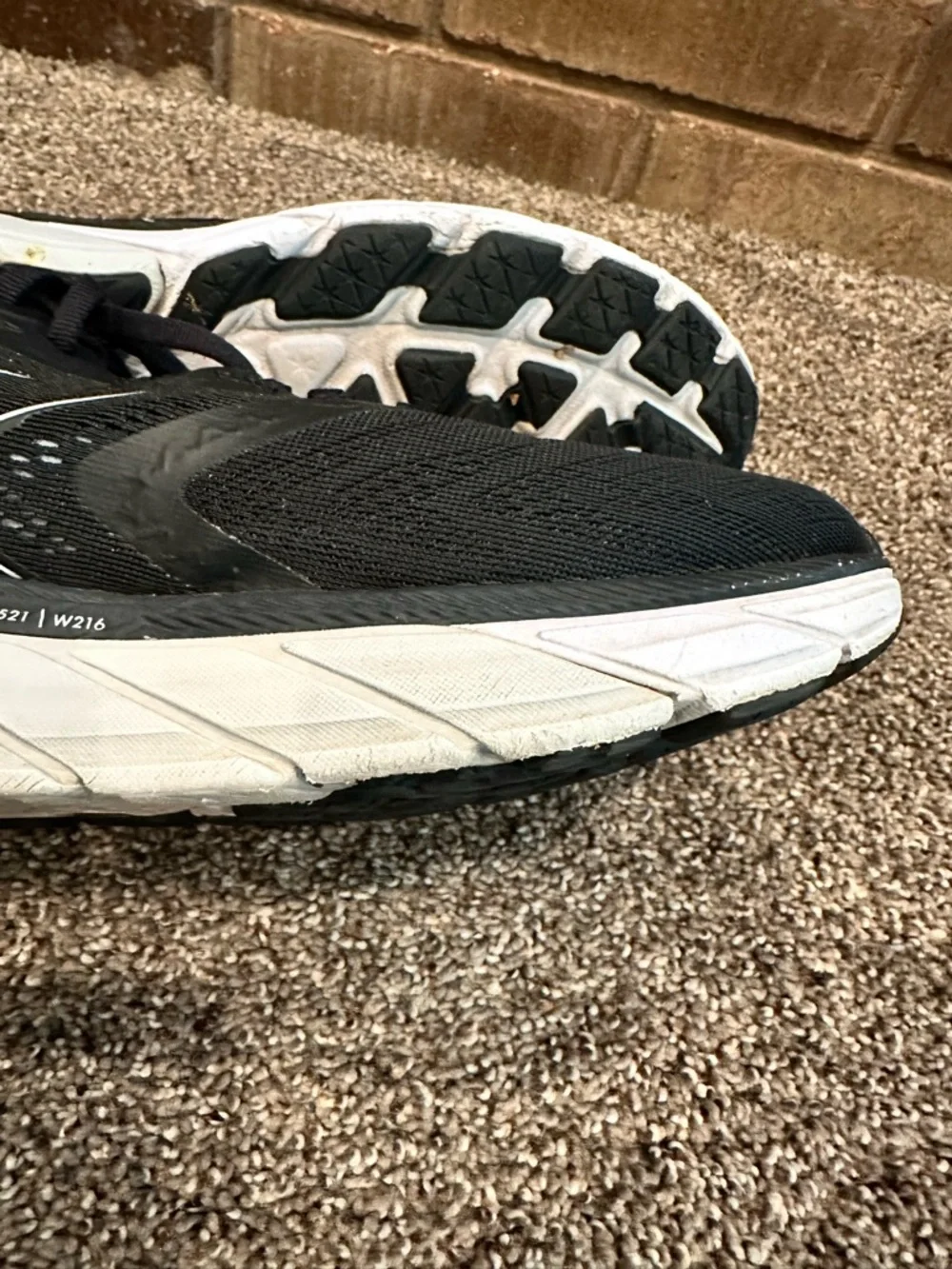 Hoka One One Arahi 5 Women's Running Shoes Black White Size 10 B